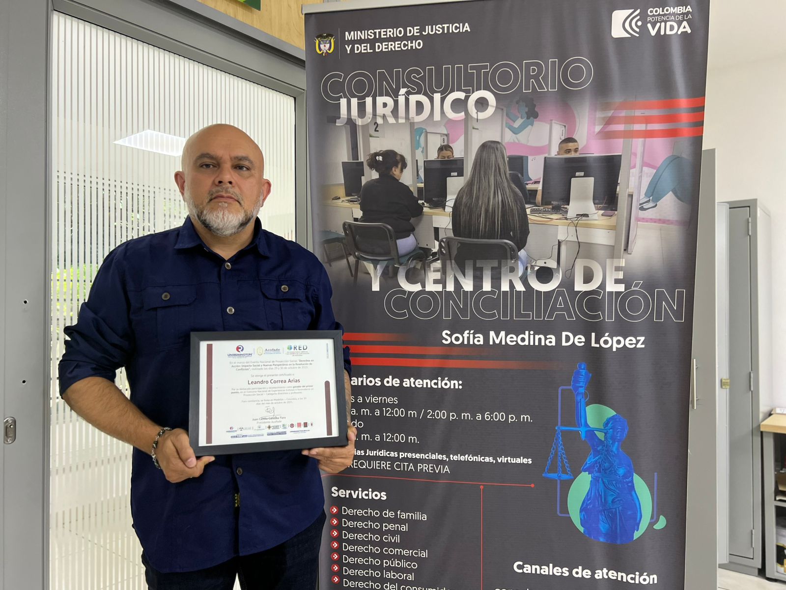 Integrante del Consultorio Jurídico y Centro de Conciliación del TdeA ganó premio nacional de Acofade